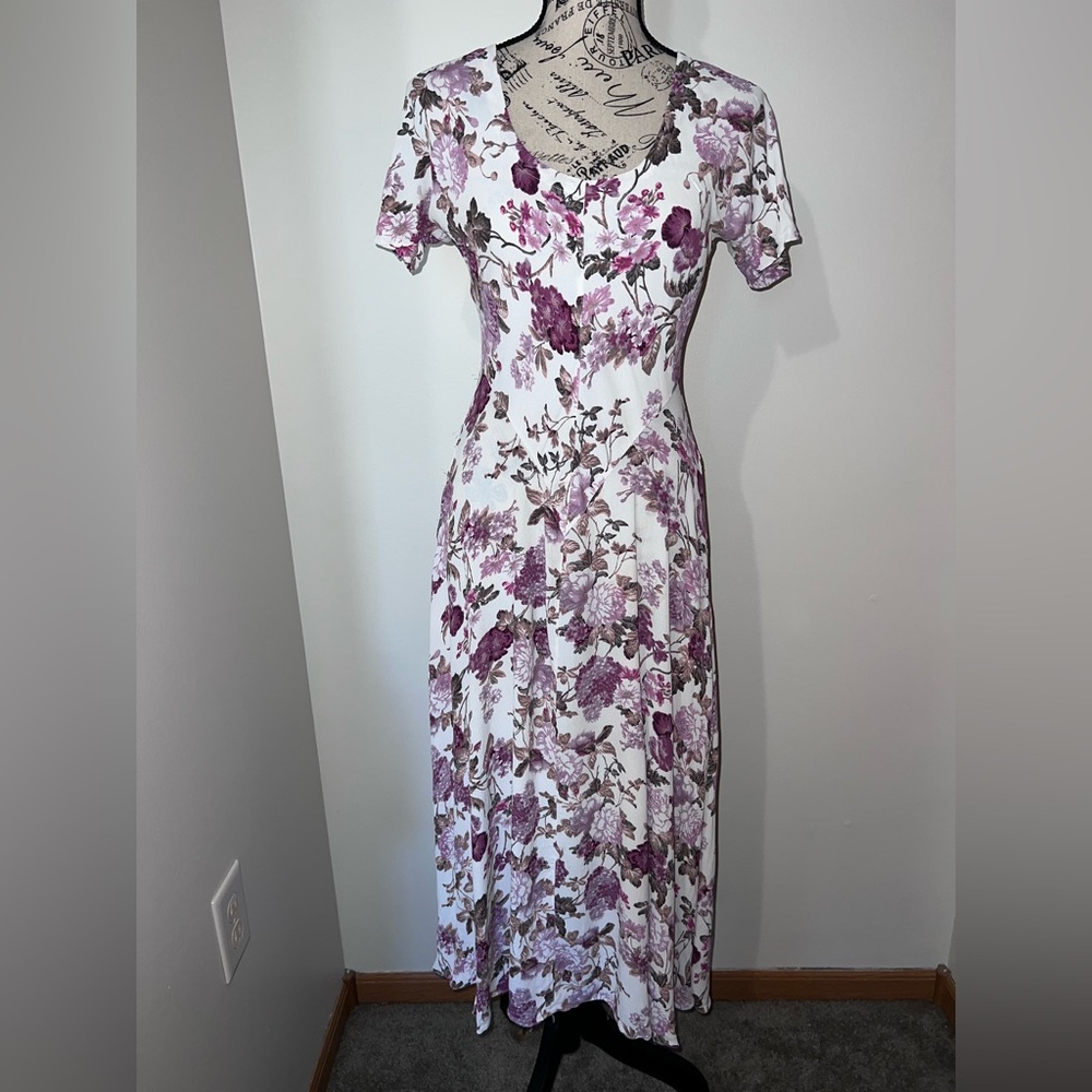 White Midi Dress with Purple Floral Print and V-Neck